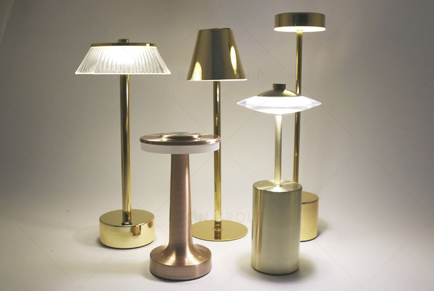 The ambience of a music bar can only be achieved with table lamps