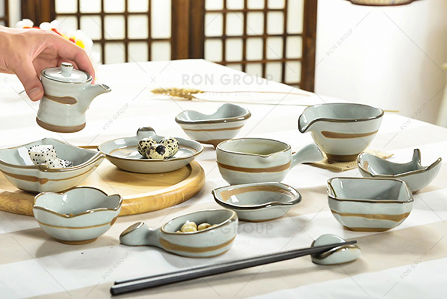 The cutlery is so mini. It's tailor-made for a Japanese restaurant, right?