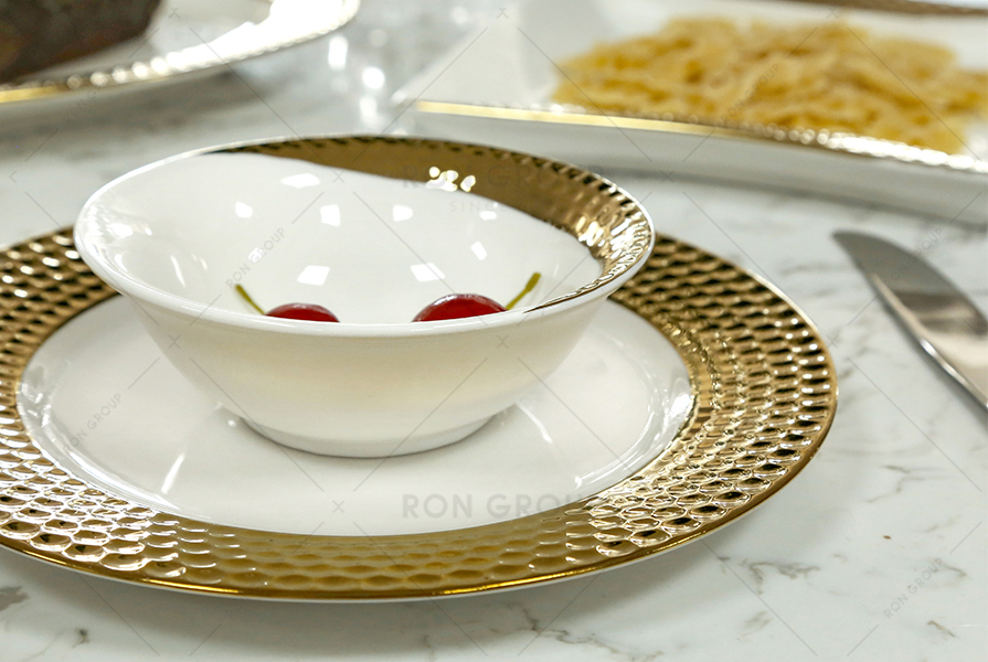 Gold-plated ceramic plates loved by the chef team of fine restaurants! Let's see what the charm is!