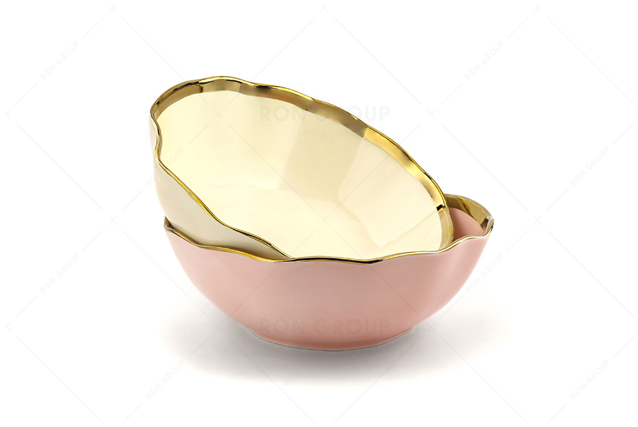 This super premium French ceramic plate with gold rim is loved by restaurant managers!