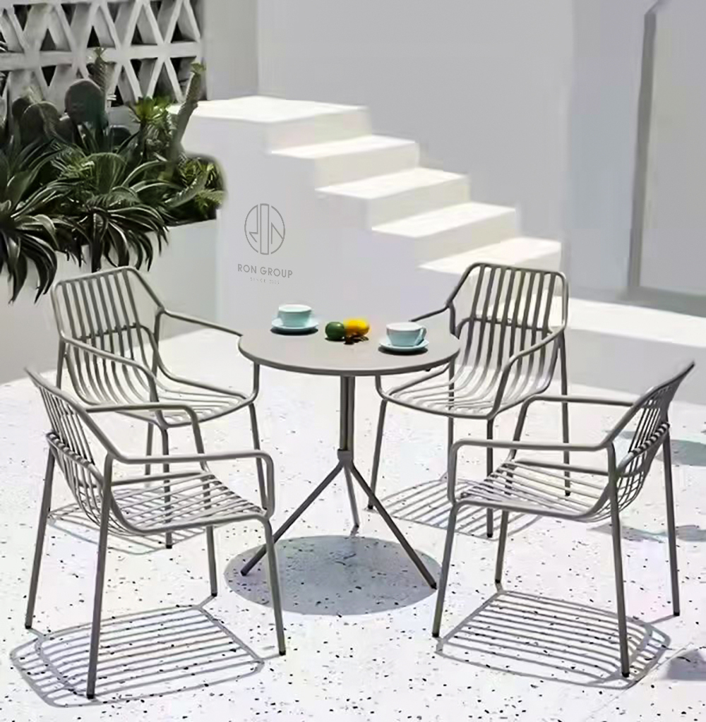 Elevating Outdoor Dining: Weather-Resistant Furniture That Doesn’t Sacrifice Style
